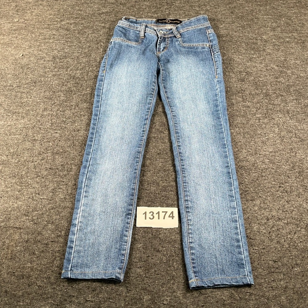 Jackie Guerrido Jeans Womens 3/4 Blue Denim Embellished Pockets Straight Leg